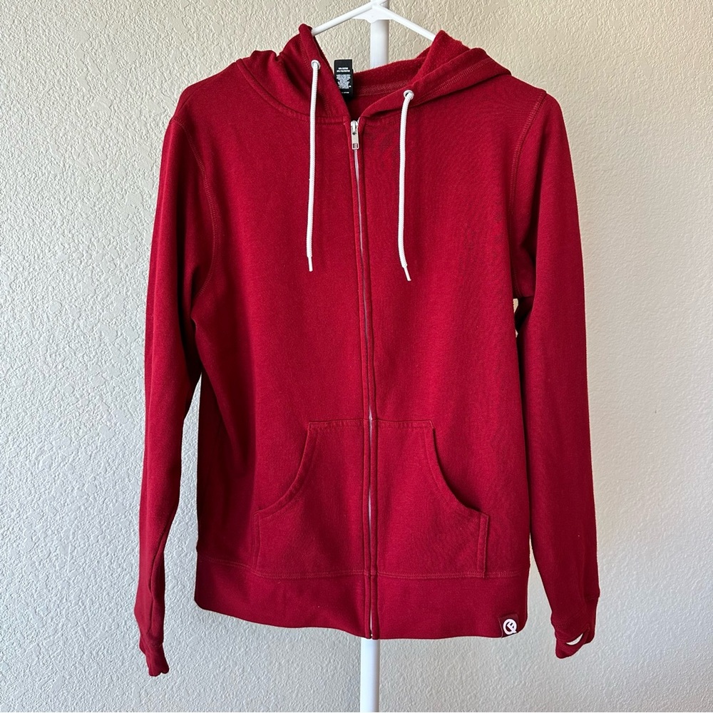 Red quickflip zip up workout hoodie with thumb holes women’s size large